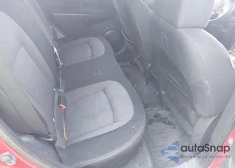 2013 Nissan Rogue S z USA, uszkodzony, nr VIN JN8AS5MT8DW512547